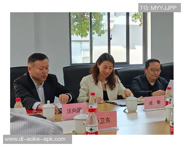 恒大地产与足球的深度融合探讨及其对中国体育产业的影响分析